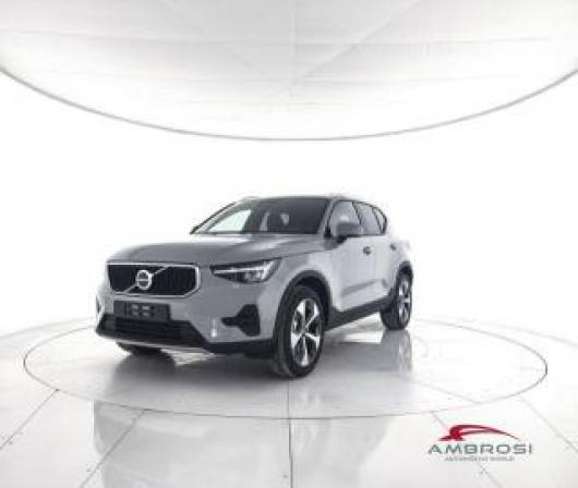 nuovo VOLVO XC40