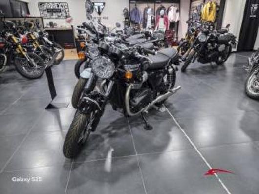 nuovo TRIUMPH Bonneville