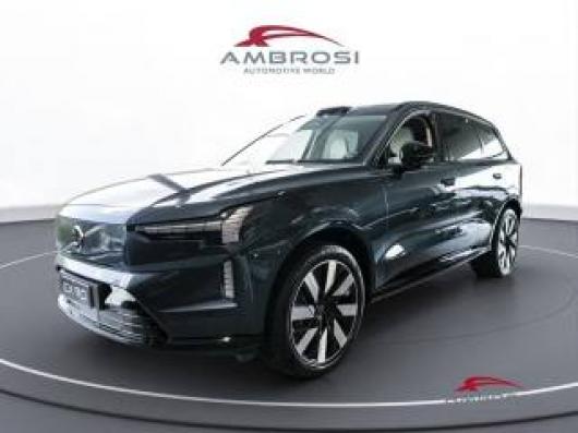 nuovo VOLVO EX90