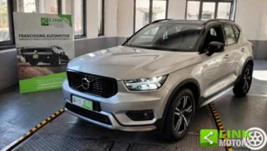 usato VOLVO XC40