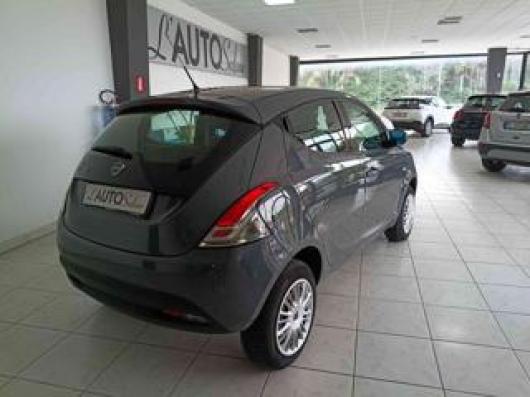 usato LANCIA Ypsilon