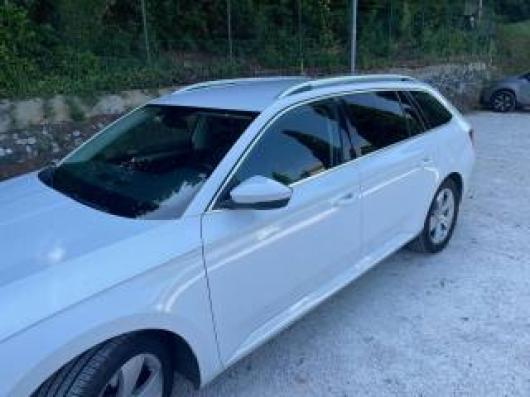 usato SKODA Superb