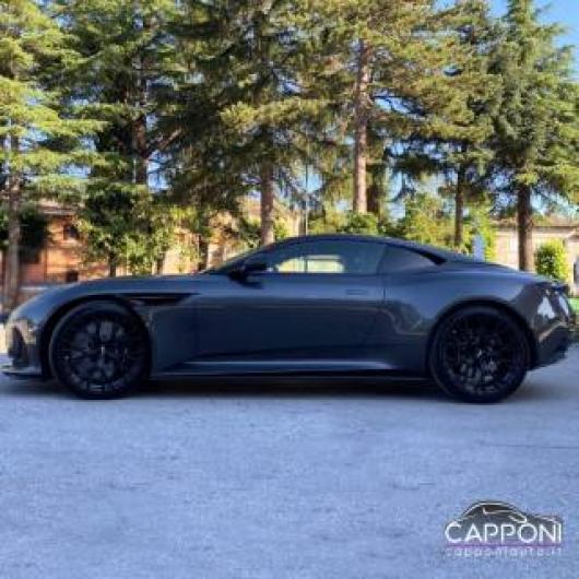 usato ASTON MARTIN DB12