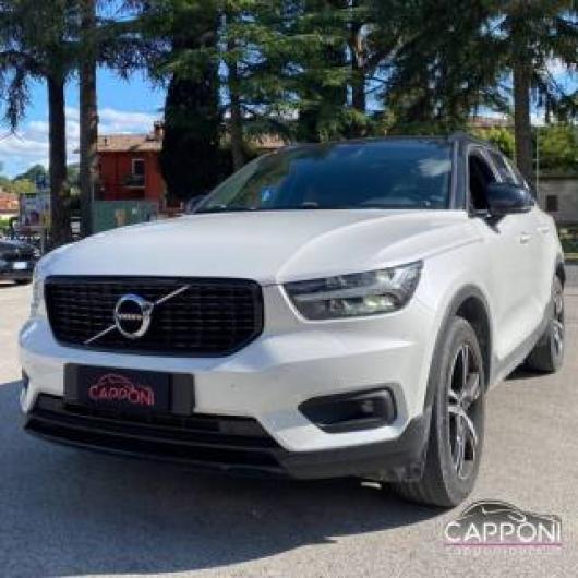 usato VOLVO XC40