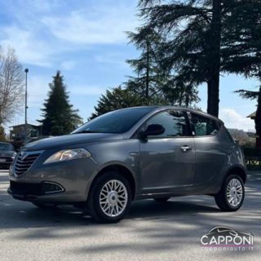 usato LANCIA Ypsilon