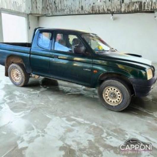 usato MITSUBISHI L200