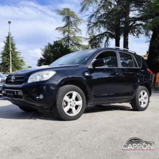 usato TOYOTA RAV 4