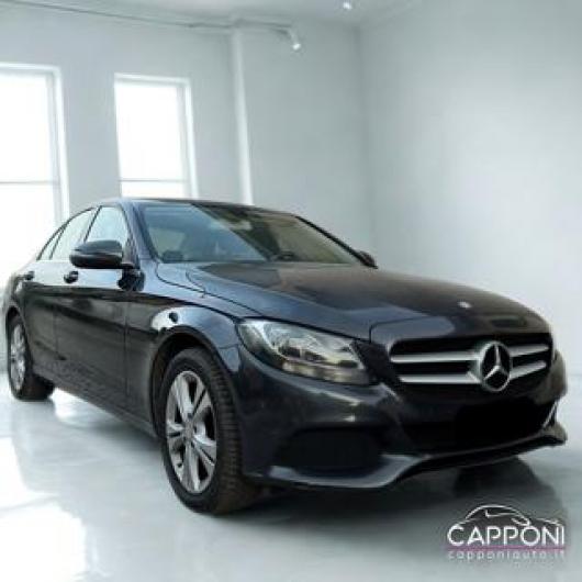 usato MERCEDES C 220