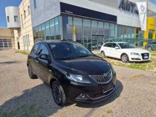 usato LANCIA Ypsilon
