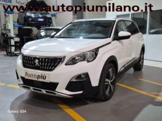 usato PEUGEOT 5008