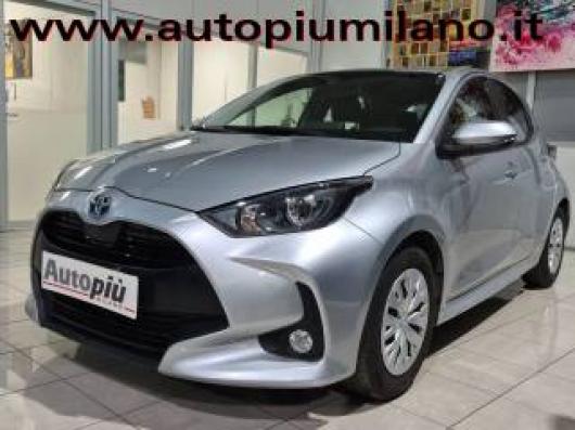 usato TOYOTA Yaris