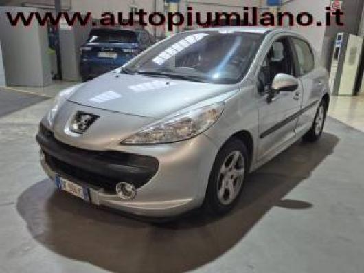 usato PEUGEOT 207