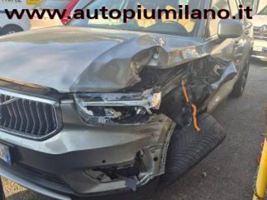 usato VOLVO XC40