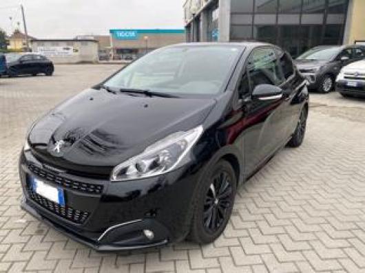 usato PEUGEOT 208