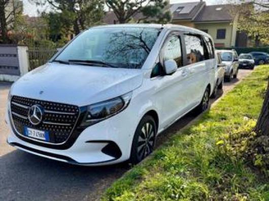 usato MERCEDES V 220