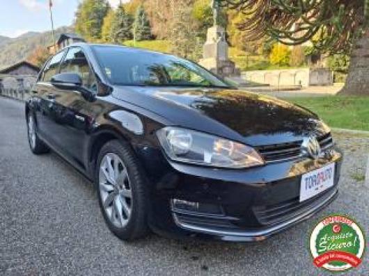 usato VOLKSWAGEN Golf