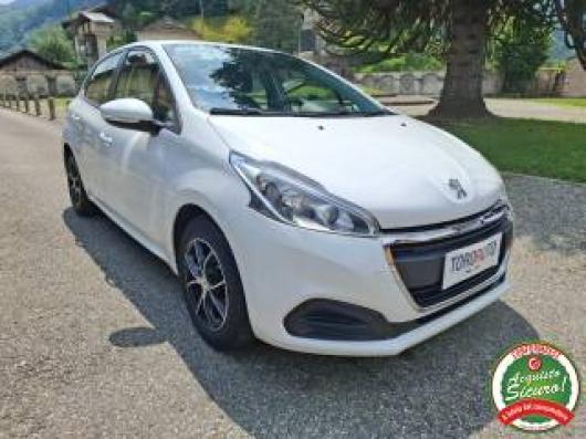 usato PEUGEOT 208