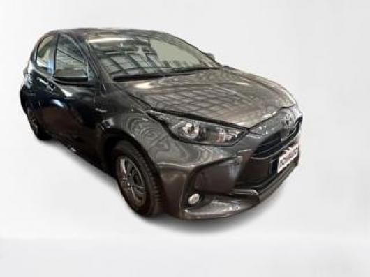 usato TOYOTA Yaris