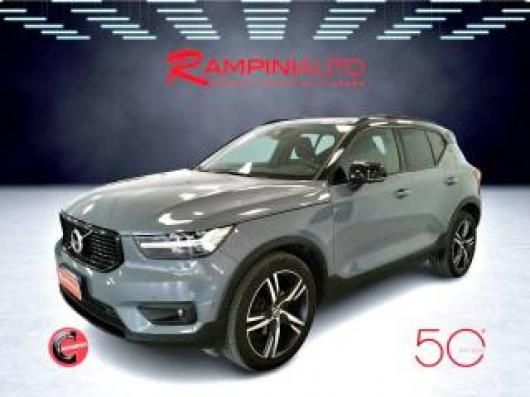usato VOLVO XC40
