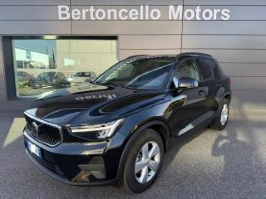 usato VOLVO XC40