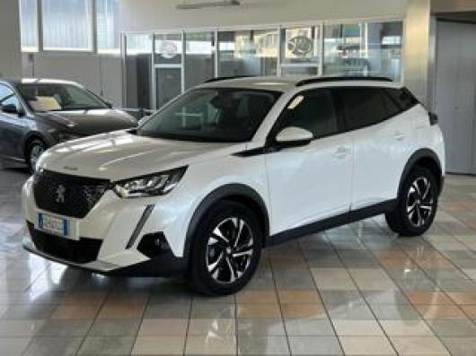 usato PEUGEOT 2008