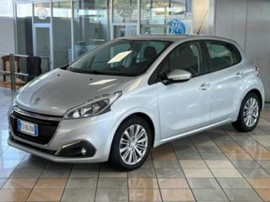 usato PEUGEOT 208