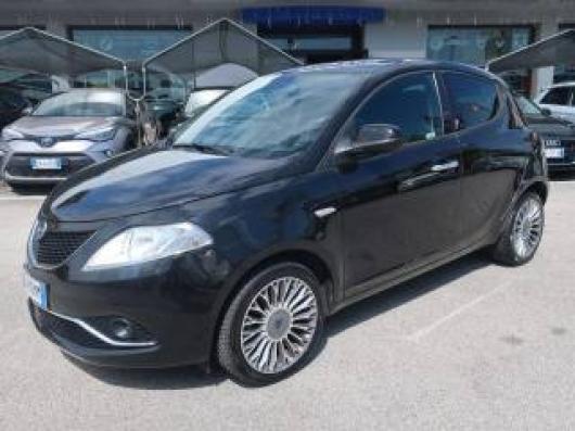 usato LANCIA Ypsilon