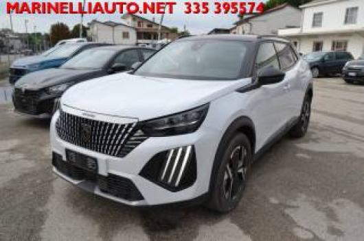 nuovo PEUGEOT 2008