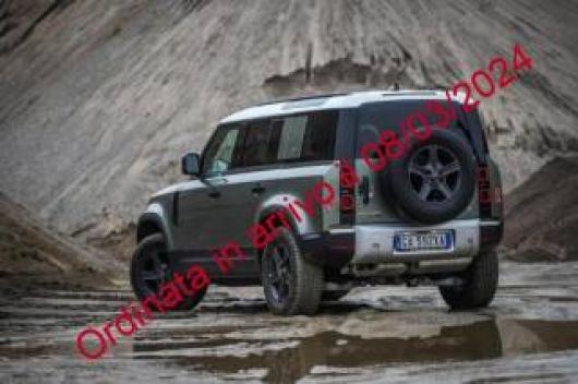 nuovo LAND ROVER Defender