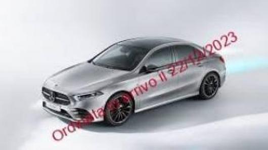 nuovo MERCEDES A 35 AMG