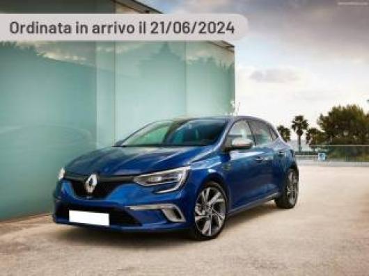 nuovo RENAULT D