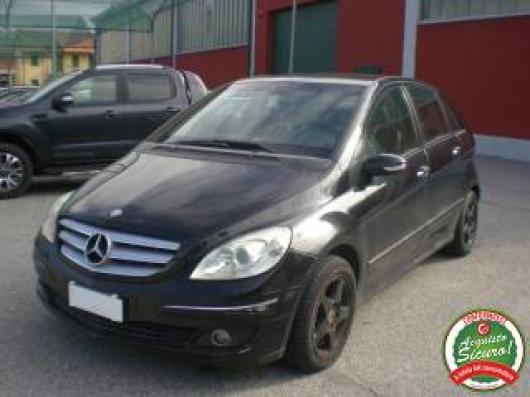 usato MERCEDES B 200