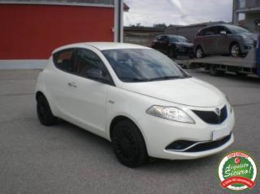 usato LANCIA Ypsilon