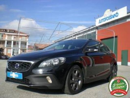 V40 Cross Country