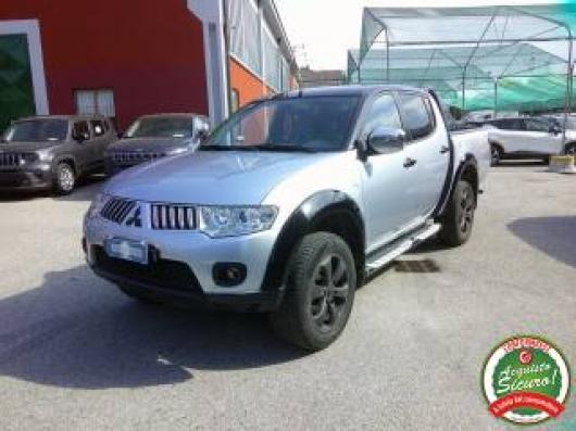 usato MITSUBISHI L200