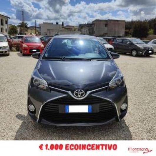 usato TOYOTA Yaris
