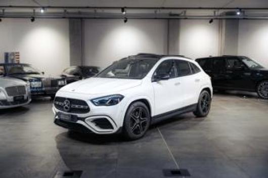 usato MERCEDES GLA 180
