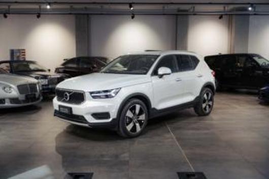 usato VOLVO XC40