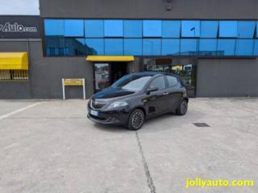 usato LANCIA Ypsilon