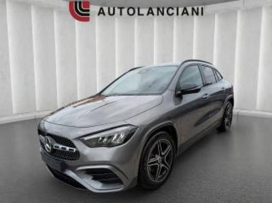 usato MERCEDES GLA 200
