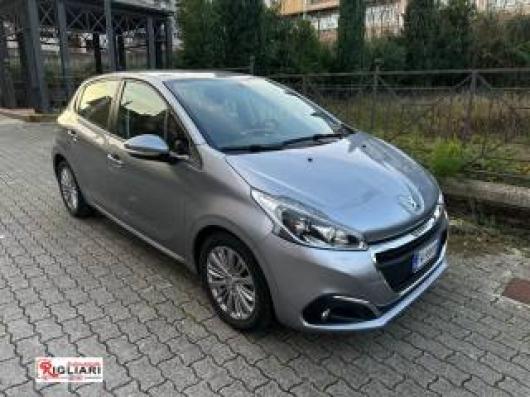 usato PEUGEOT 208