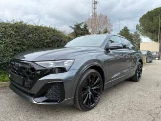 Km 0 AUDI Q8
