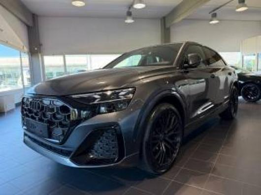 Km 0 AUDI Q8