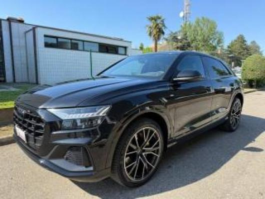 usato AUDI Q8