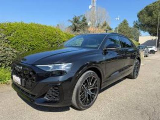 usato AUDI Q8