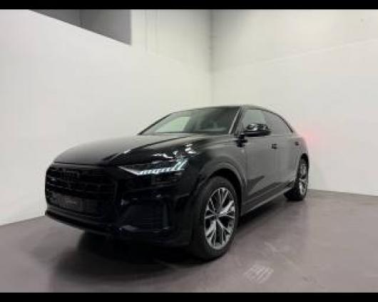 usato AUDI Q8