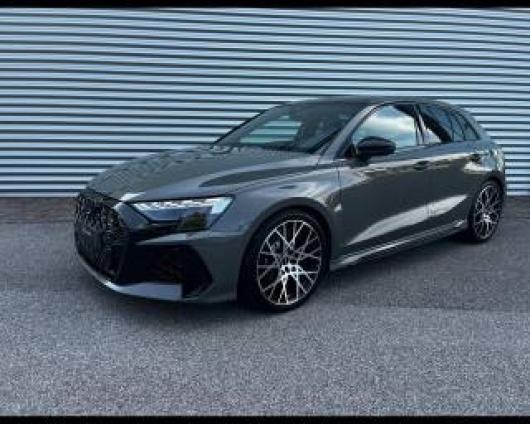 nuovo AUDI RS