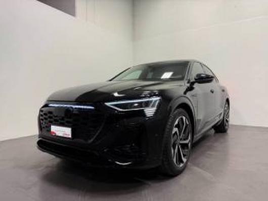 usato AUDI Q8