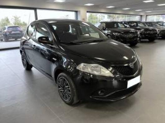 usato LANCIA Ypsilon