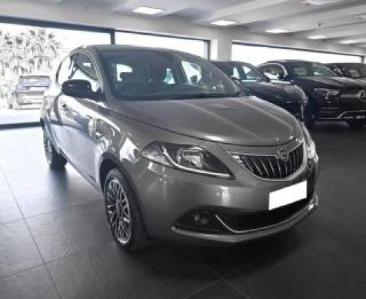 usato LANCIA Ypsilon
